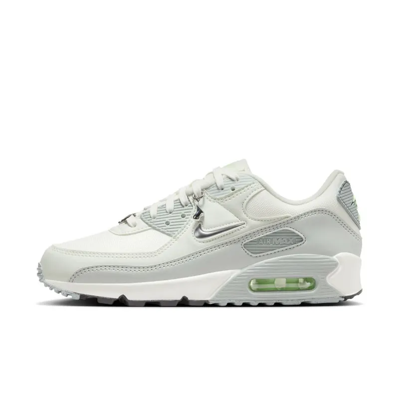 Nike Air Max 90 WMNS ‘Molten Metal’ – Next Nature (FN6948-100)