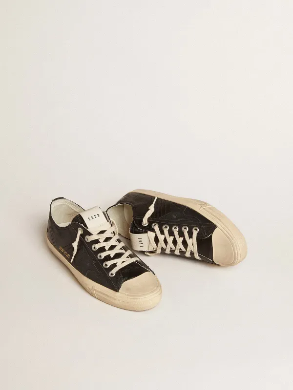 Golden Goose V-Star (GMF00129.F005033.90100)