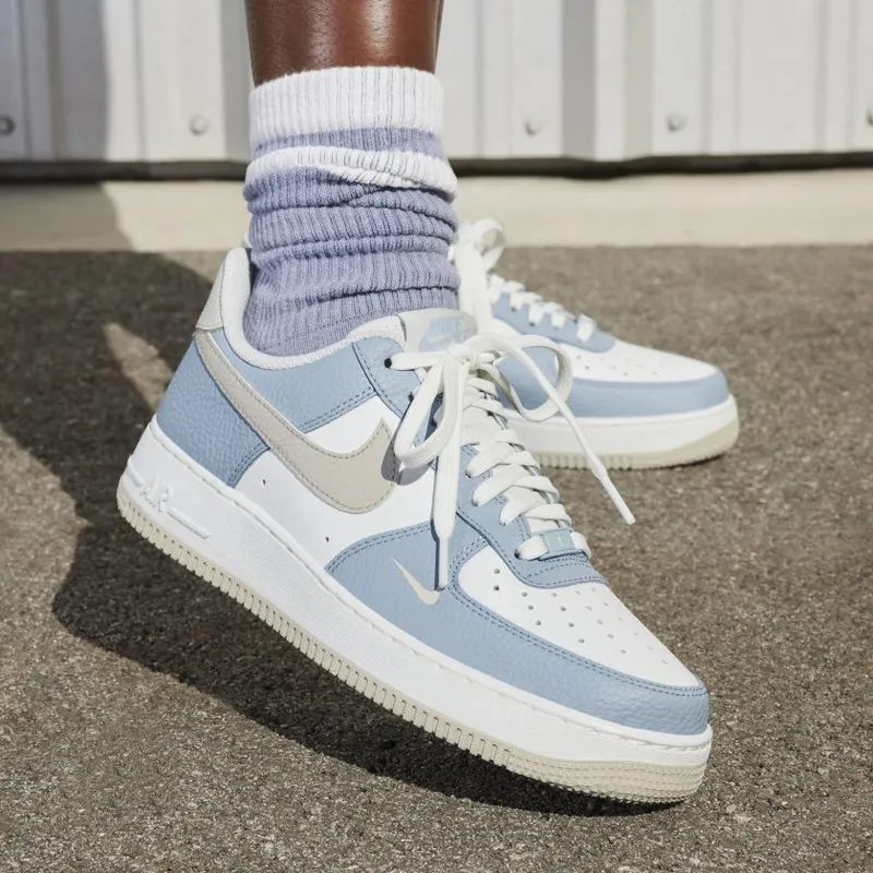 Nike Air Force 1 ’07 WMNS ‘Light Armory Blue’ (HF0022-400)