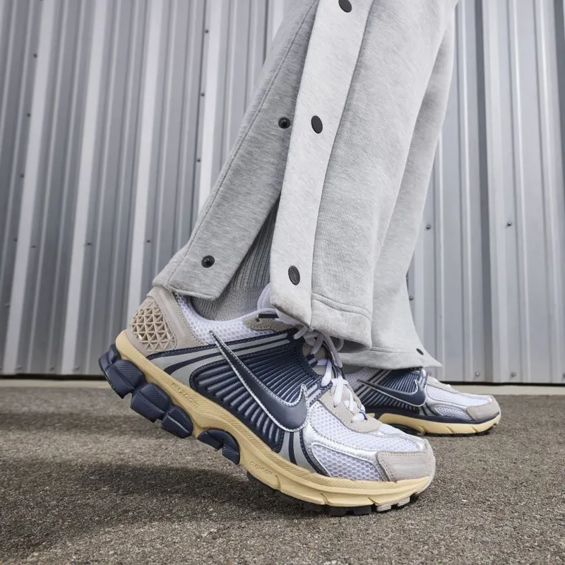 Nike Air Zoom Vomero 5 ‘Since 72’ (HF4259-100)
