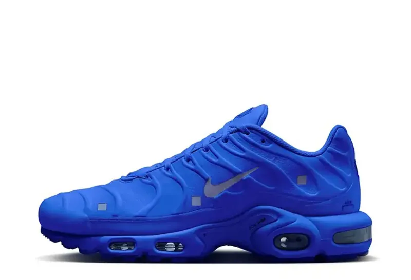 Nike x A (FD7855-400)