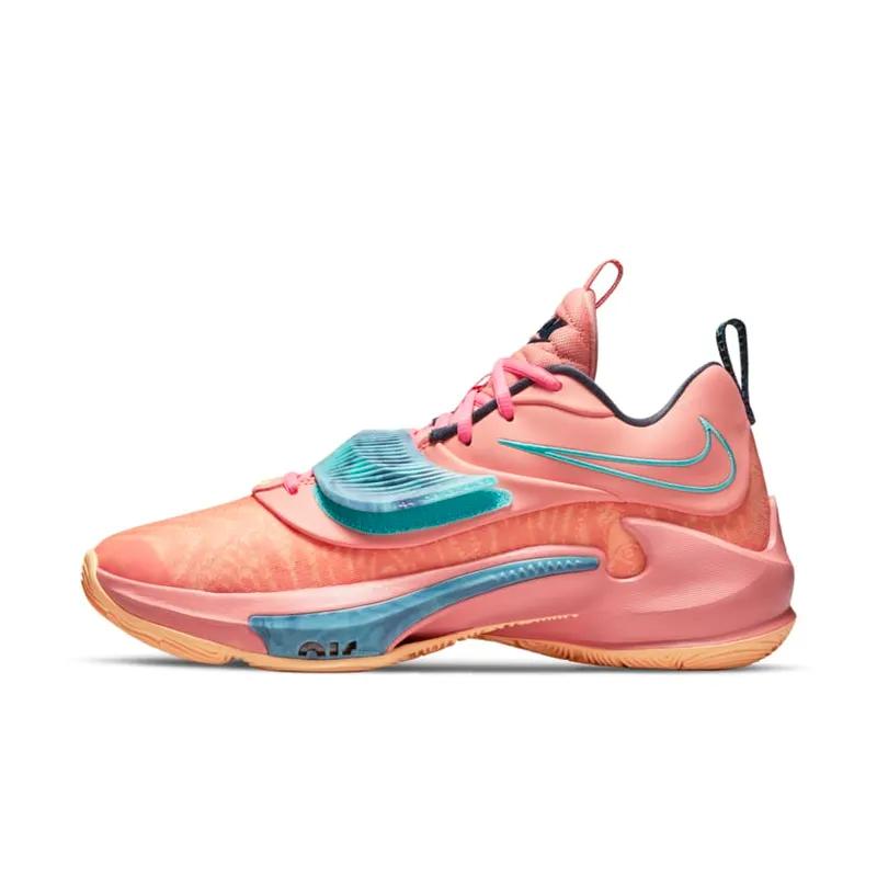 Nike Basketball Zoom Freak 3 (DA0694-600)
