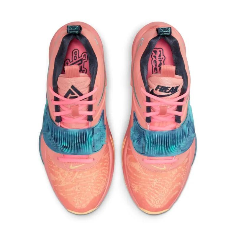 Nike Basketball Zoom Freak 3 (DA0694-600)
