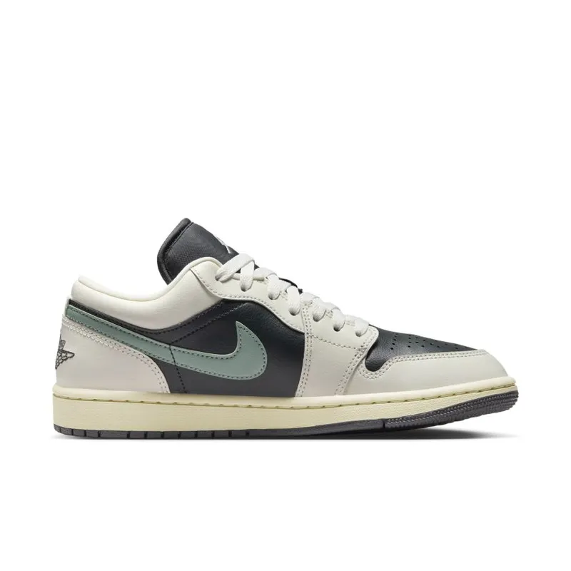 Air Jordan 1 Low Jade Smoke (DC0774-001)