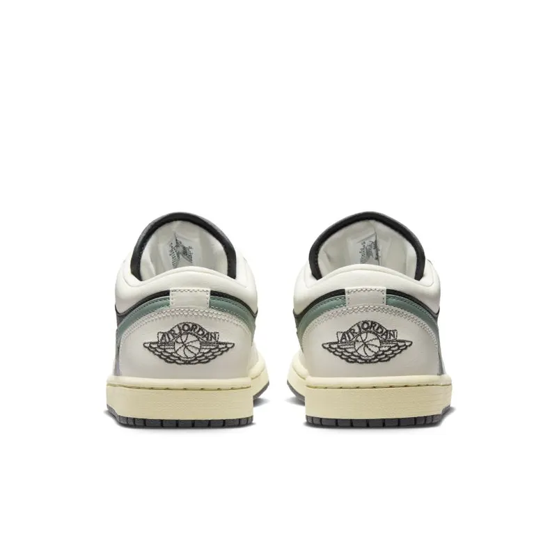 Air Jordan 1 Low Jade Smoke (DC0774-001)