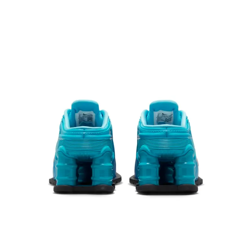 Martine Rose x Nike Shox MR4 WMNS ‘Scuba Blue’ (DQ2401-400)
