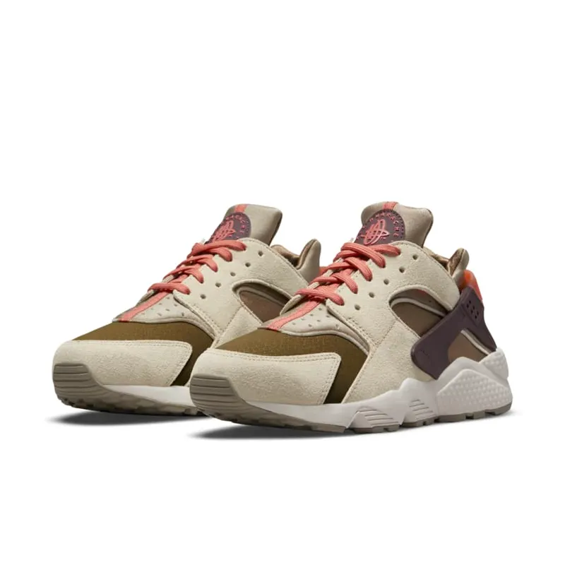 Nike Air Huarache ‘Madder Root’ (DQ9319-200)