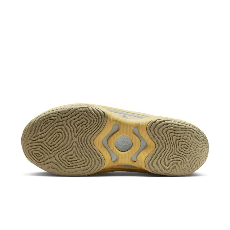 Nike Cosmic Unity 3 ‘Pale Vanilla’ (DV2757-200)