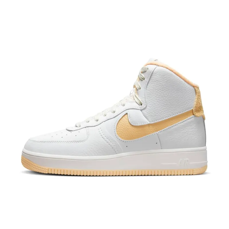 Air Force 1 Sculpt ‘Team Gold’ (DV7454-100)