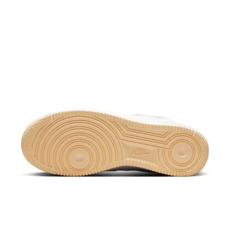 Air Force 1 Sculpt ‘Team Gold’ (DV7454-100)