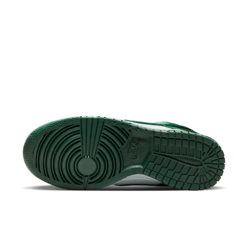 Nike Dunk Low WMNS ‘Satin Green’ (DX5931-100)