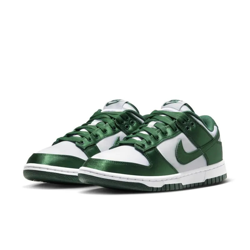 Nike Dunk Low WMNS ‘Satin Green’ (DX5931-100)