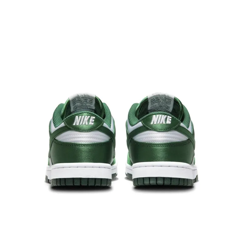 Nike Dunk Low WMNS ‘Satin Green’ (DX5931-100)