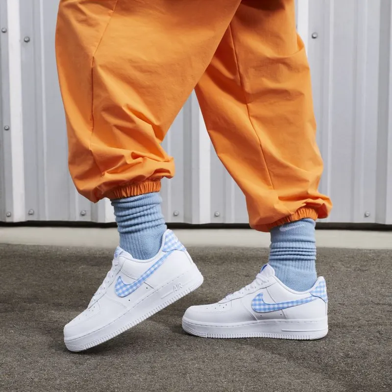 Nike Air Force 1 ’07 WMNS ‘University Blue Gingham’ (DZ2784-100)