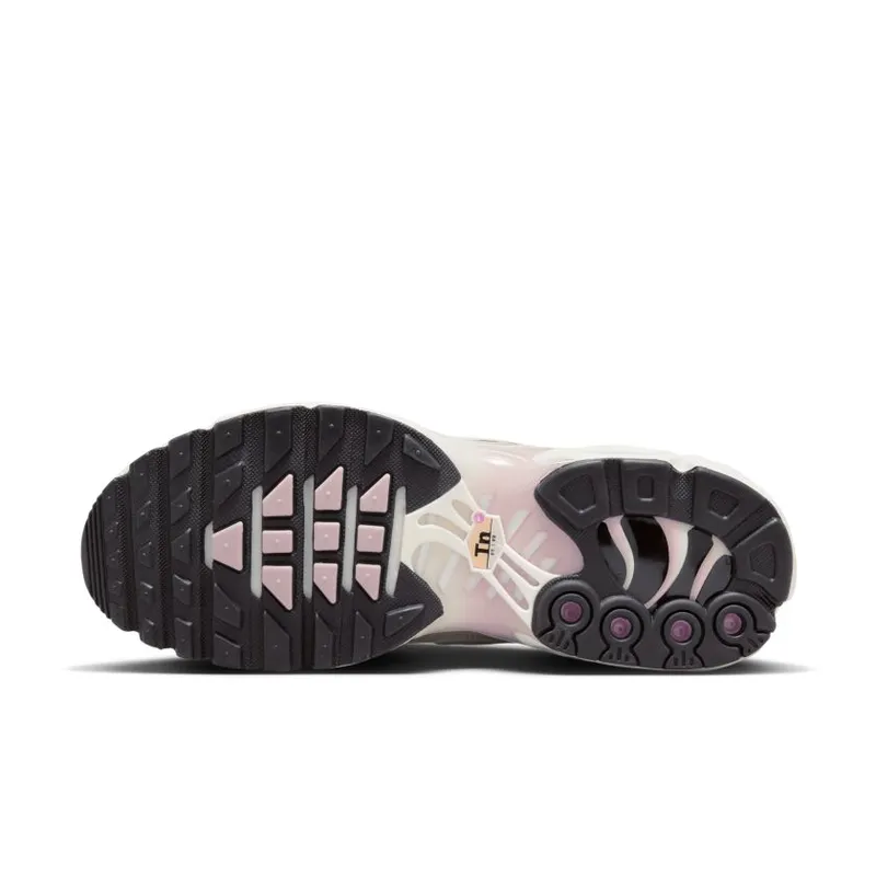 Nike Air Max Plus ‘Pink Oxford’ (DZ3671-102)