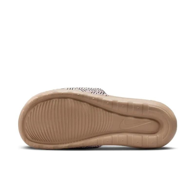 Nike Victori One Slide WMNS ‘United in Victory’ (FB2558-200)