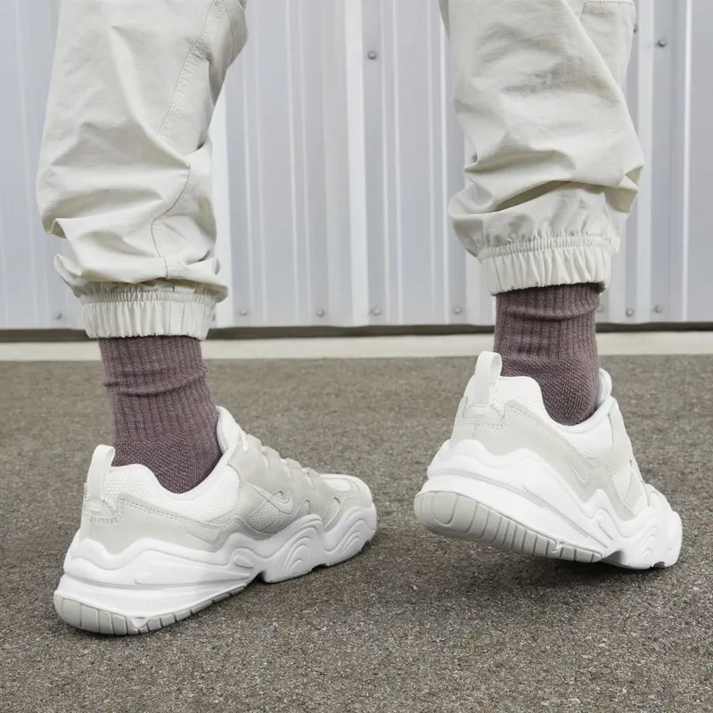 Nike Tech Hera ‘Summit White’ (FJ9532-100)