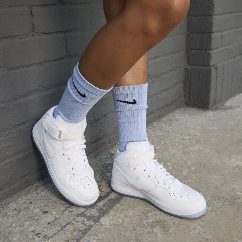 Nike Air Force 1 Mid WMNS ‘Reptile’ (FN4274-100)