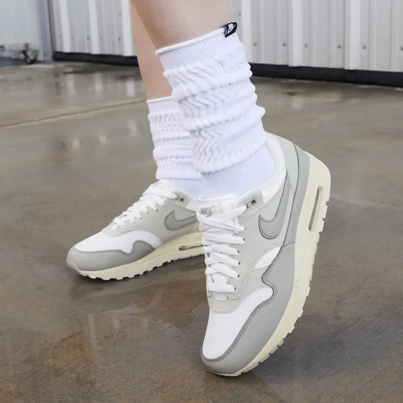 Nike Air Max 1 WMNS Light Smoke Grey (HF0026-001)