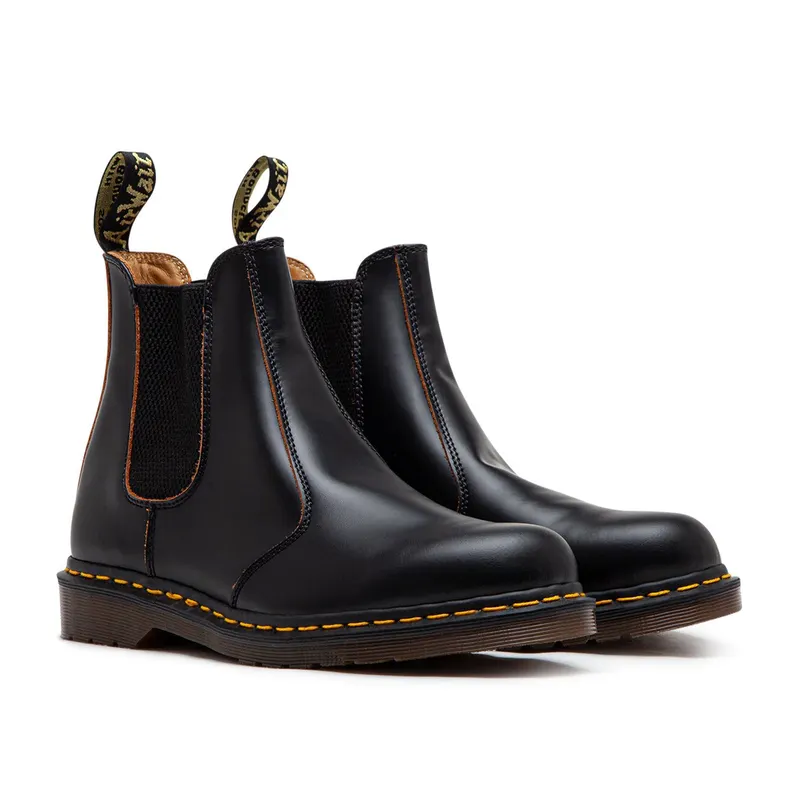 Dr. Martens 2976 Vintage Made in England Chelsea Boots (Black)