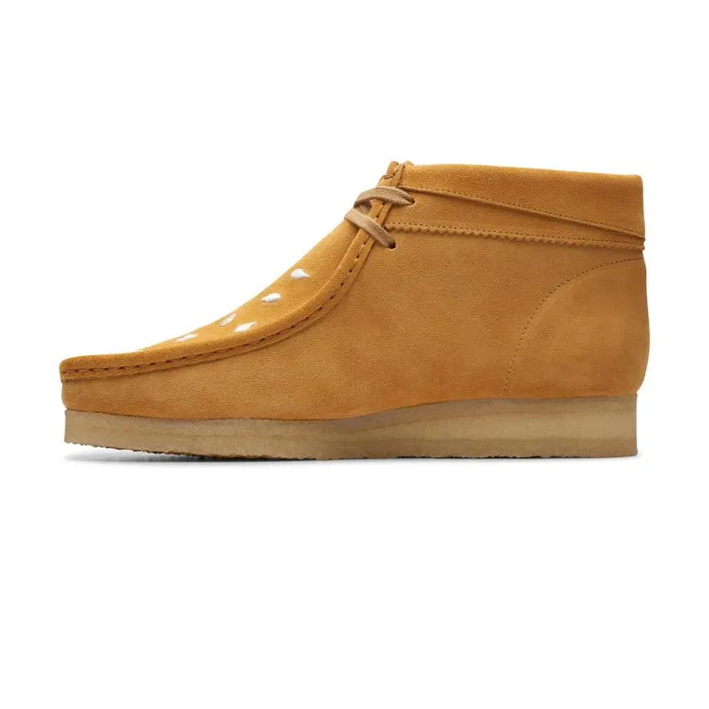 Clarks x Vandy The Pink Wallabee Boot “Cheeseburger” (Light Brown)