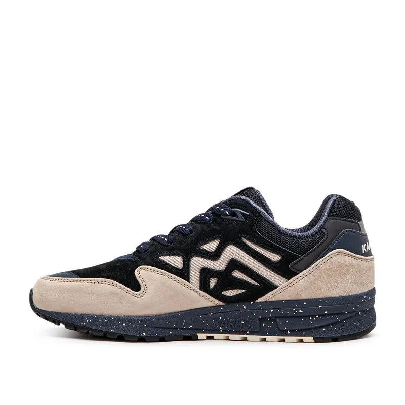 Karhu Legacy 96 “Mölkky Pack” (Black / Beige)