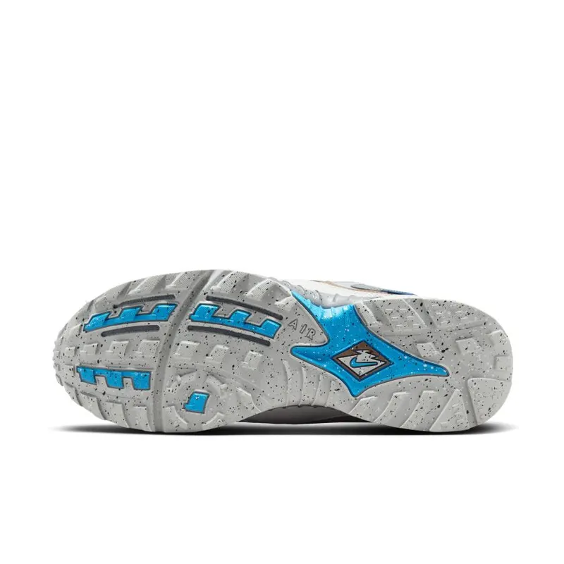 Nike x Undefeated Air Terra Humara Archeo Brown (FN7546-200)