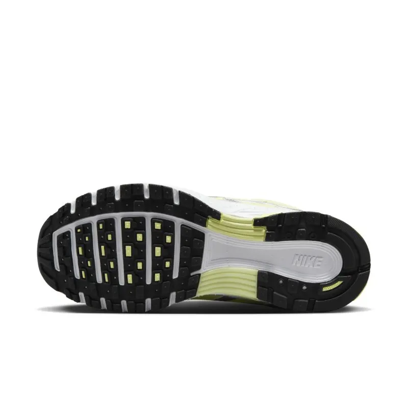 Nike P (FQ2779-700)