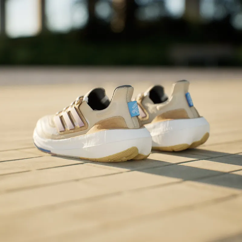 adidas Ultraboost Light (IE5834)