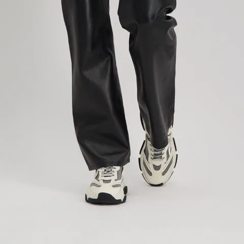 Steve Madden Possession-E Black/Bone