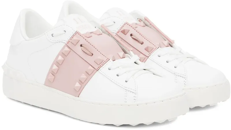 Valentino Garavani White & Pink Rockstud Sneaker 834 Bianco/Water Ros (1W0S0A01LTU)
