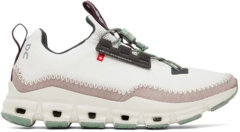 On White Cloudaway Ice | Moss (49.98469)