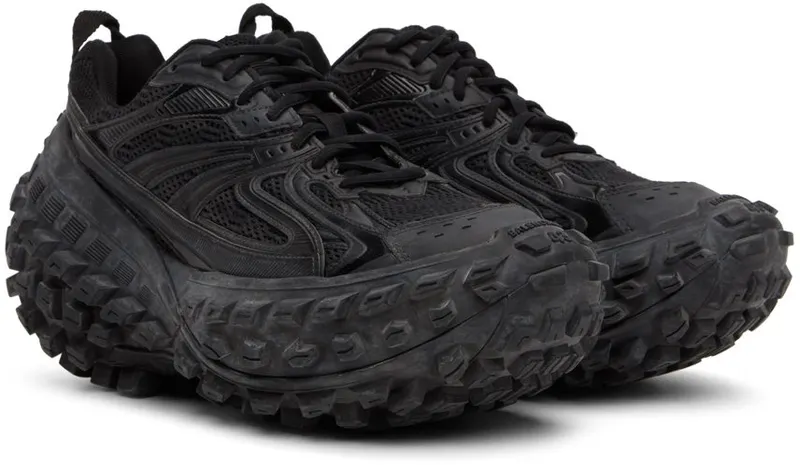 Balenciaga Black Defender 1000 (685613-W2RA6-1000)