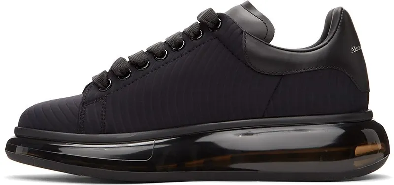 Alexander McQueen Black Neoprene Oversized 1000 BLACK/ (634610W4LA1)