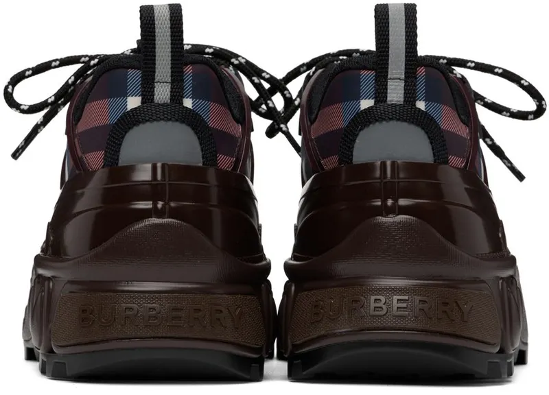 Burberry Burgundy Check Arthur DEEP MAROON IP CHECK (8055586)