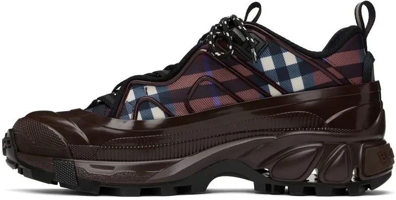 Burberry Burgundy Check Arthur DEEP MAROON IP CHECK (8055586)