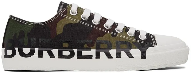 Burberry Green Camo Logo Print MANGROVE GREEN (8041895)