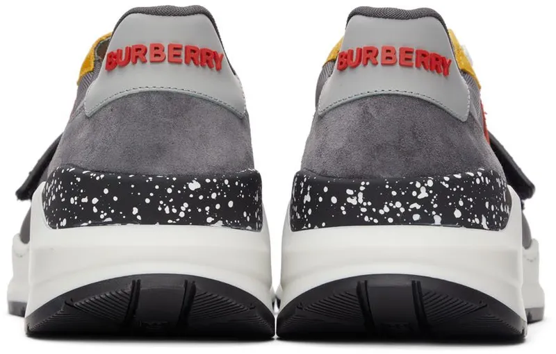 Burberry Grey Ramsey BLACK/RED/YELLOW (8045535)