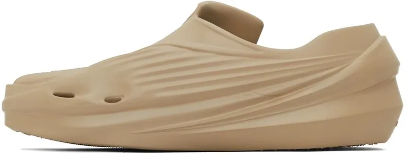 1017 ALYX 9SM SSENSE Exclusive Beige Mono Slip-On Beige (AXUSN0025OT01BEG0004)