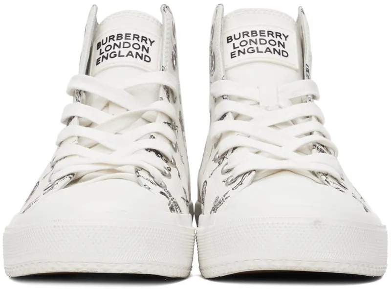 Burberry White Mythical Alphabet Larkhall White (8039478)