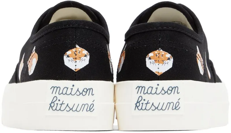 Maison Kitsuné Black All Over Fox Head P199 Black (DU04705WW9001)