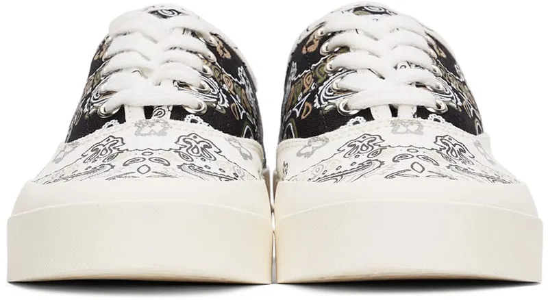 Maison Kitsuné Black & White Bandana Print Low BLACK (GU04733WW4003)