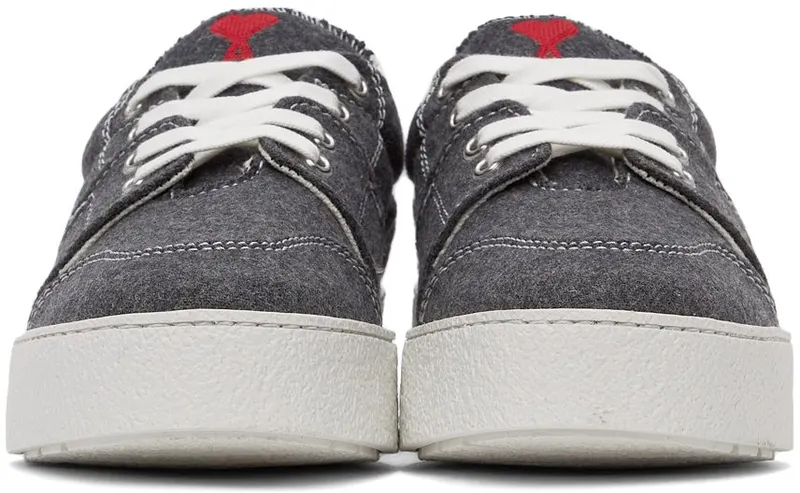 AMI Alexandre Mattiussi Grey Ami De Coeur Low 061 Dark Grey (H21S400.992)