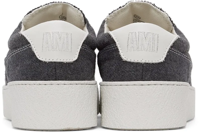 AMI Alexandre Mattiussi Grey Ami De Coeur Low 061 Dark Grey (H21S400.992)