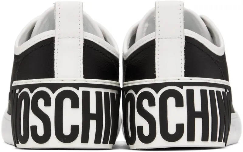 Moschino Black & White Maxi Logo 00A Fantasy Color (MA15422G1F MF2 00A)
