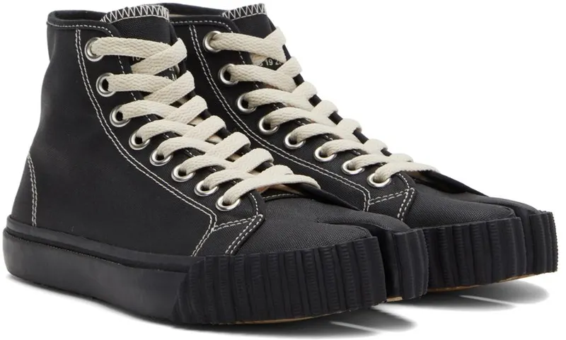 Maison Margiela Black Tabi High-Top H1669 Black/Black (S38WS0186 P4472)