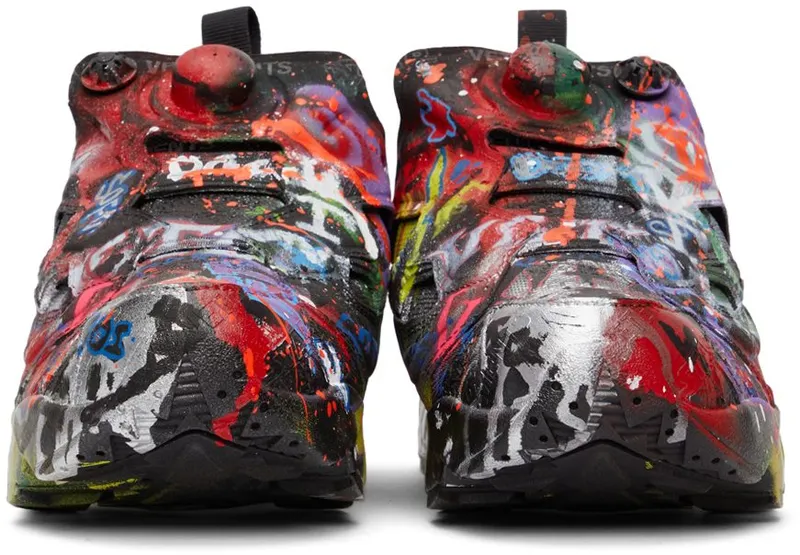 VETEMENTS Black Reebok Edition STAR WARS Graffiti Instapump Fury BLACK GRAFFITI (UE52SN200B)