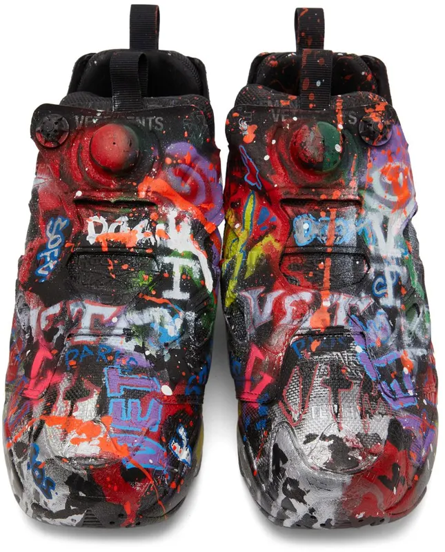 VETEMENTS Black Reebok Edition STAR WARS Graffiti Instapump Fury BLACK GRAFFITI (UE52SN200B)