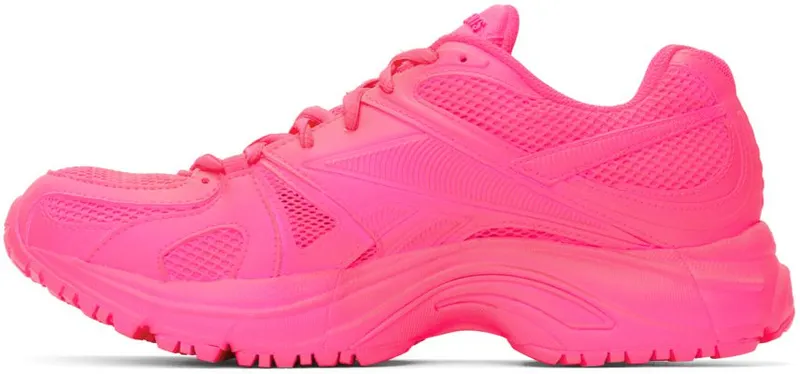 VETEMENTS Pink Reebok Edition Spike Runner 200 NEON PINK (UE51SN100P)