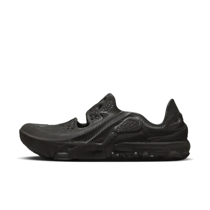 Nike ISPA Universal ‘Black’ (DM0886-002)